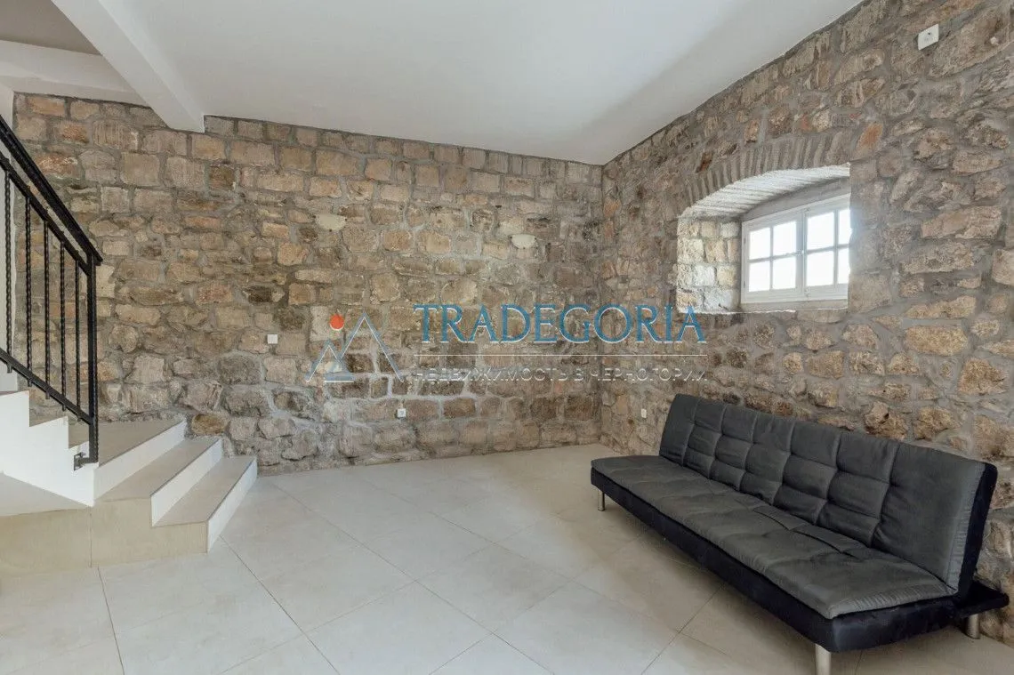 Prodaja, kuća, 176m², Krimovica, Kotor