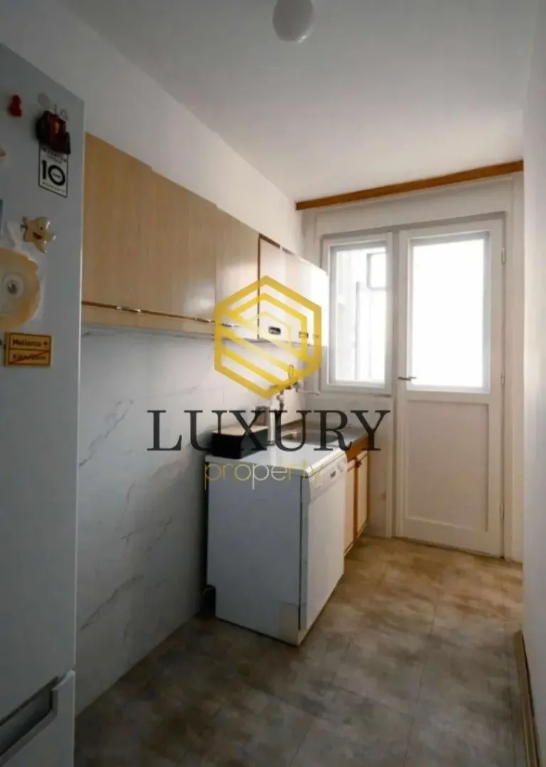 Prodaja, dvosoban stan, 70m², Gintaš, Podgorica