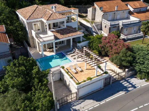 Prodaja, kuća, 405m², Strp, Kotor - image 31