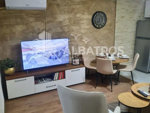 Izdavanje, jednosoban stan, 50m², Šušanj, Bar - image 3