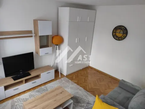 Rent, one bedroom apartment, 32m², Grbavica, Novi Sad Sve Podlokacije - image 5