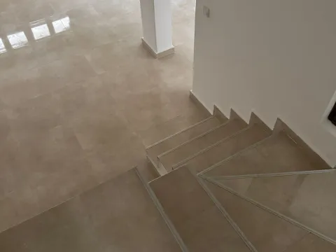 Rent, house, 500m², Stari Aerodrom, Podgorica - image 6