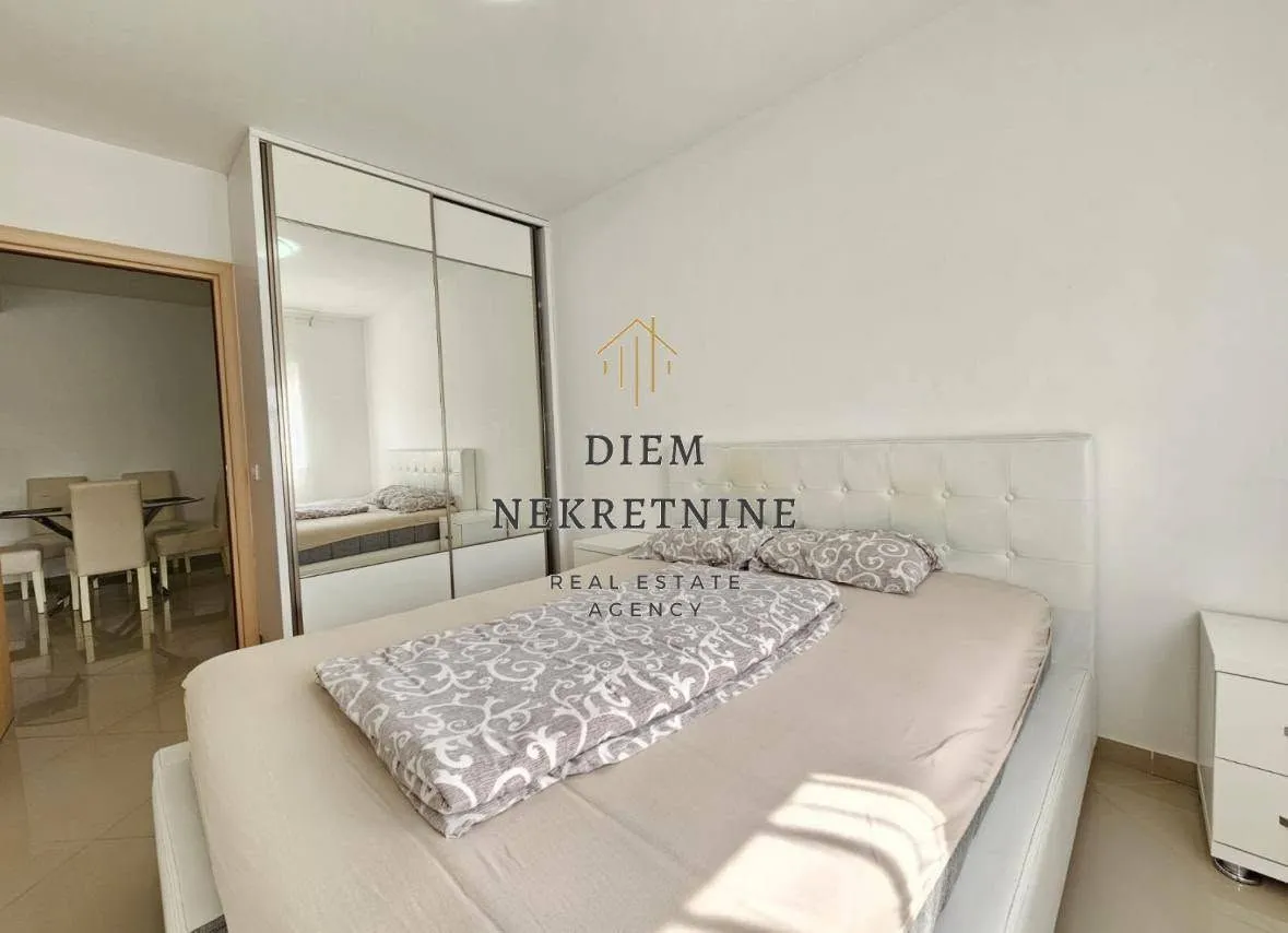 Rent, one bedroom apartment, 67m², Centar, Bar