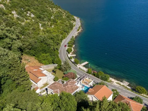 Prodaja, kuća, 405m², Strp, Kotor - image 34