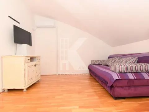 Prodaja, trosoban stan, 94m², 1 maj, Podgorica - image 4