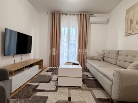 Rent, one bedroom apartment, 39m², Pobrežje, Podgorica - image 1