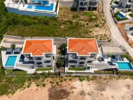 Prodaja, kuća, 318m², Reževići, Budva - image 18