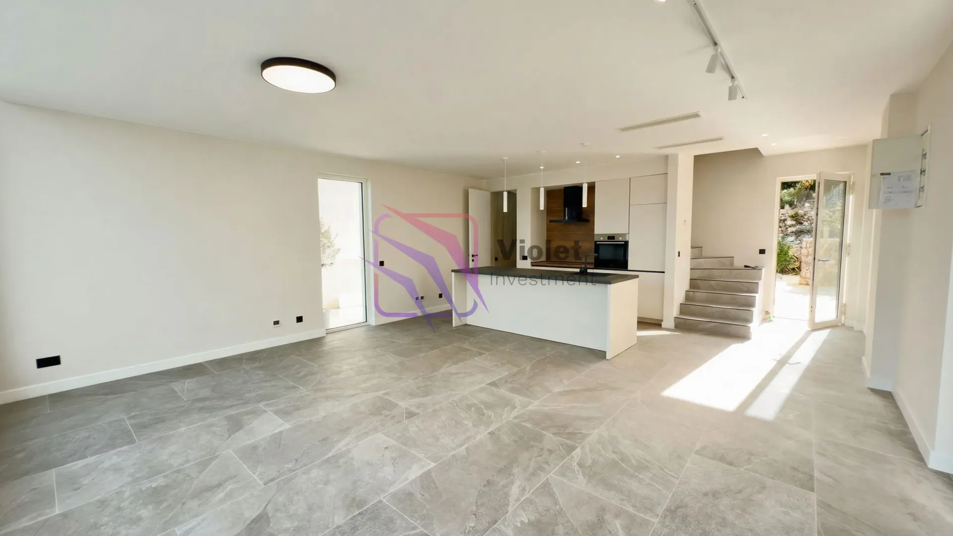 Prodaja, dvosoban stan, 119m², Krašići, Tivat