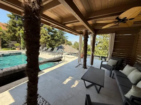 Prodaja, kuća, 318m², Sremska Kamenica, Petrovaradin - image 29