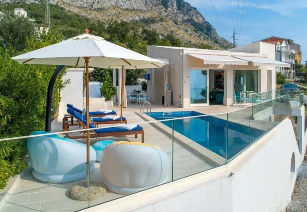 Prodaja, kuća, 120m², Blizikuće, Budva