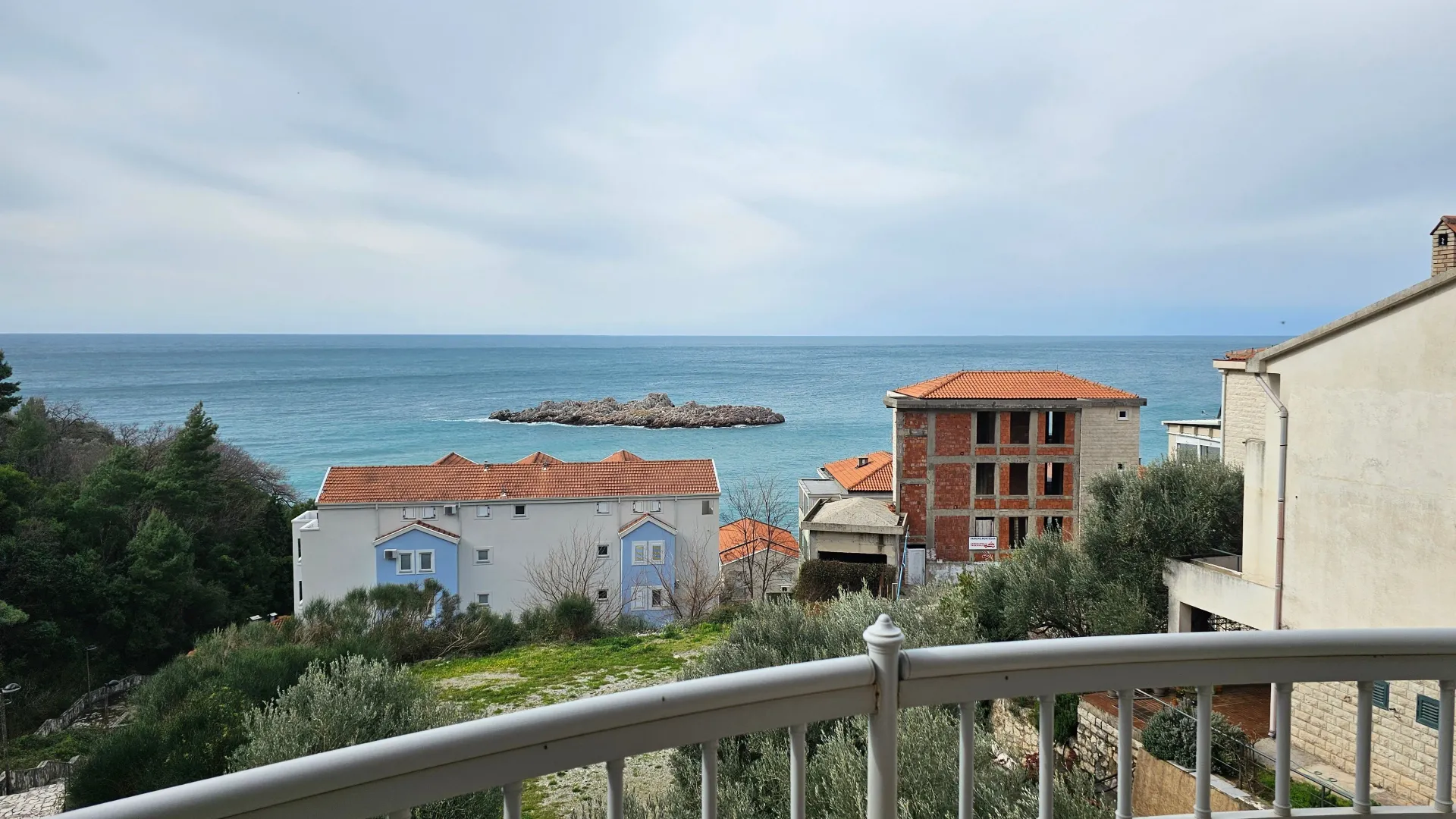 Sale, three bedroom apartment, 146m², Sveti Stefan, Budva