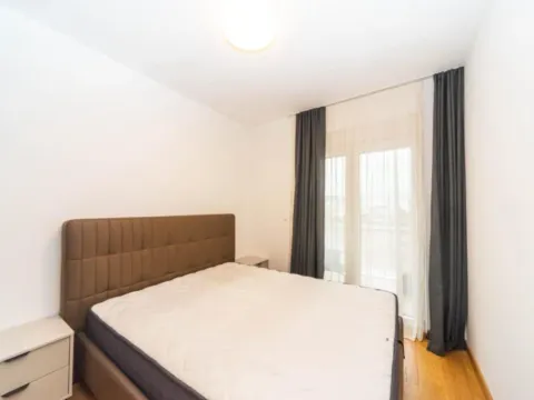 Izdavanje, jednosoban stan, 44m², New City, Podgorica - image 8