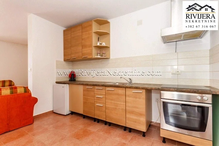 Prodaja, jednosoban stan, 58m², Njivice, Herceg Novi