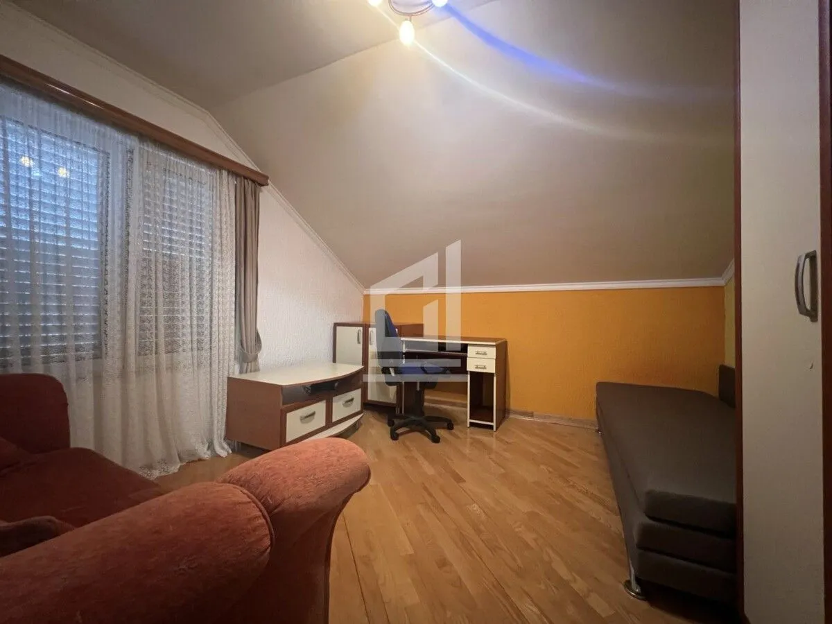 Rent, three bedroom apartment, 135m², Stari Aerodrom, Podgorica