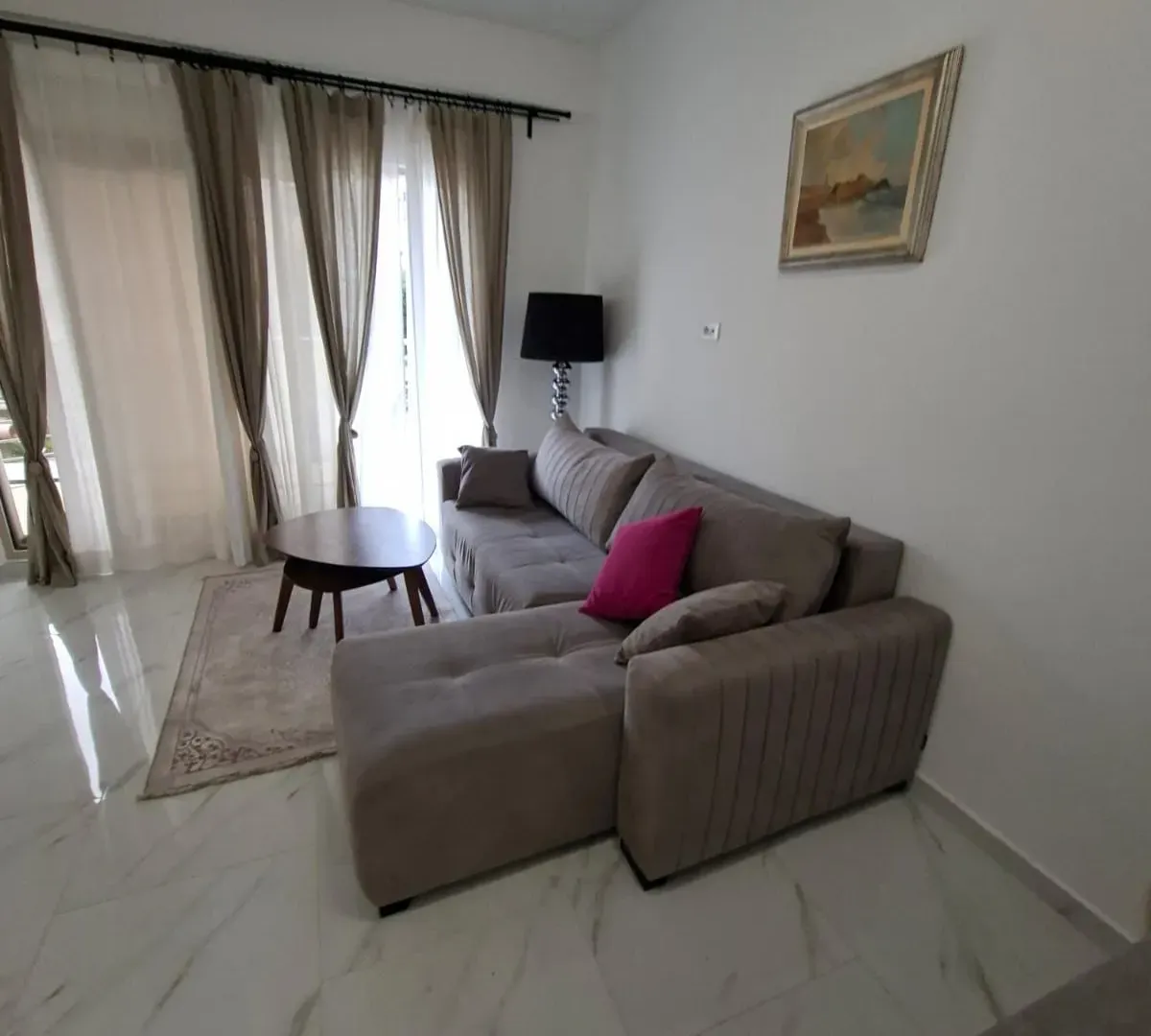 Rent, one bedroom apartment, 45m², Bulevar, Budva