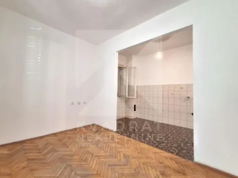 Rent, house, 76m², Tološi, Podgorica - image 11