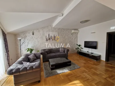 Izdavanje, dvosoban stan, 72m², Tološi, Podgorica - image 1