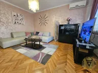 Izdavanje, trosoban stan, 85m², Slavija, Vračar Sve Podlokacije - image 1