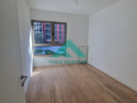 Izdavanje, trosoban stan, 75m², Savski Venac, Beograd - image 11