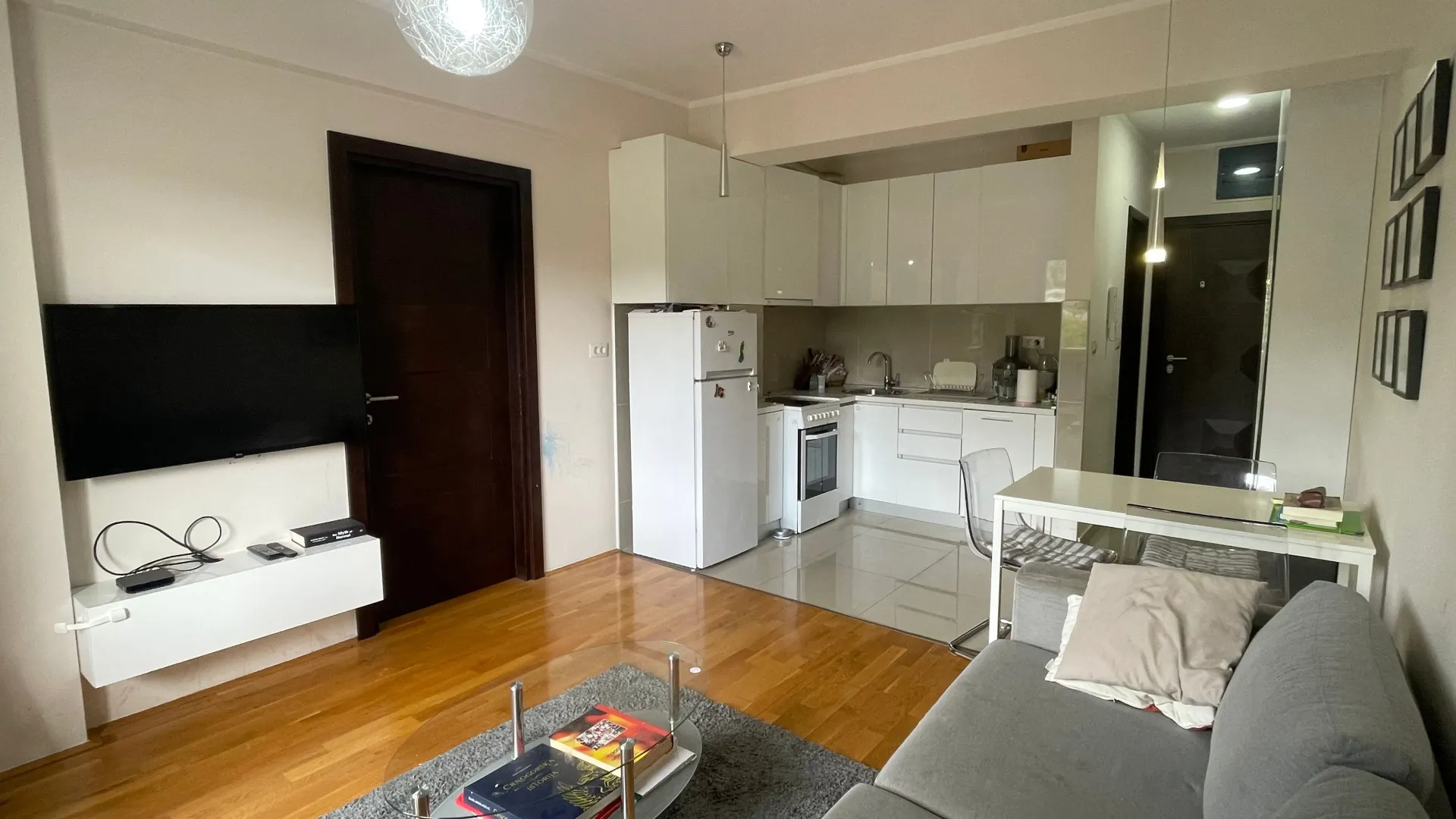 Rent, one bedroom apartment, 48m², Vezirov Most, Podgorica