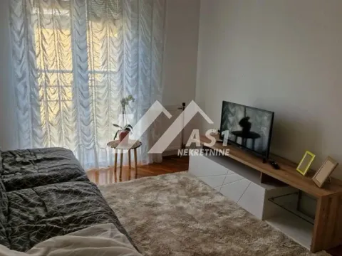 Izdavanje, jednosoban stan, 35m², Novi Sad Sve Podlokacije, Novi Sad - image 1
