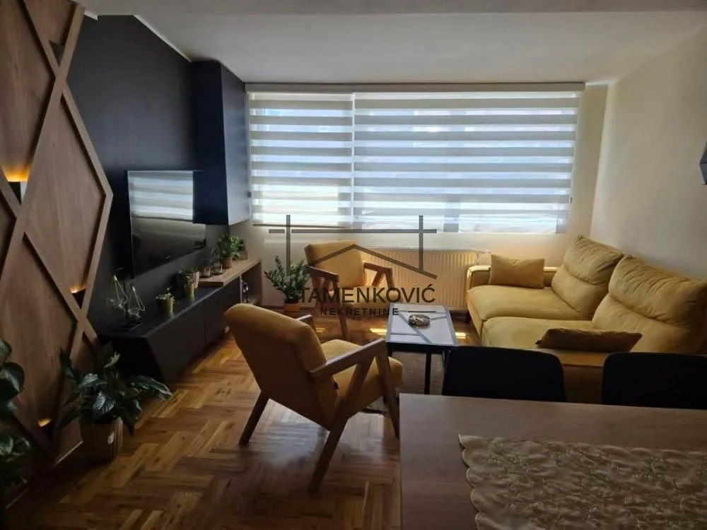 Prodaja, četvorosoban stan, 72m², Nova Detelinara, Novi Sad Sve Podlokacije