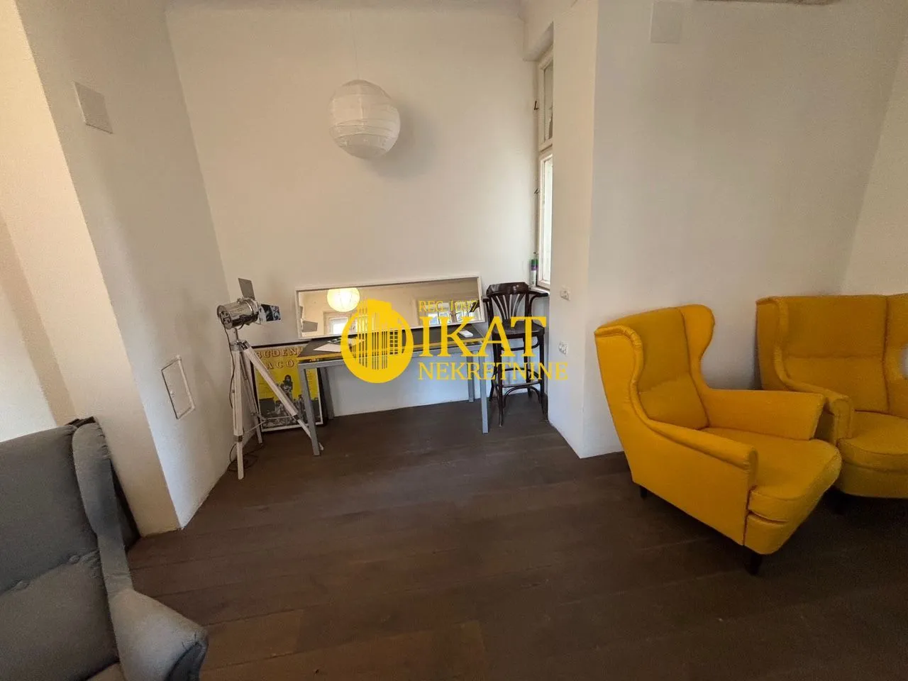 Izdavanje, dvosoban stan, 67m², Stari Grad, Beograd