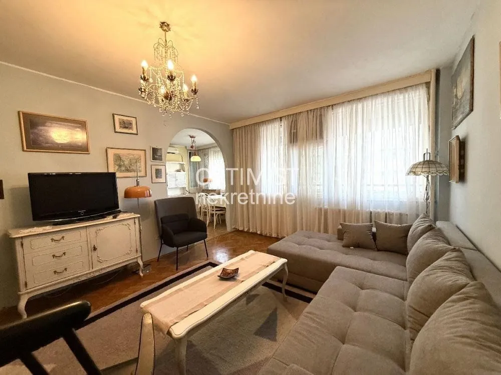 Izdavanje, trosoban stan, 95m², Tašmajdan, Palilula Sve Podlokacije