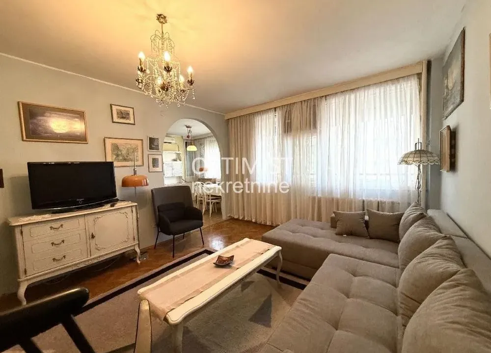 Izdavanje, trosoban stan, 95m², Tašmajdan, Palilula Sve Podlokacije