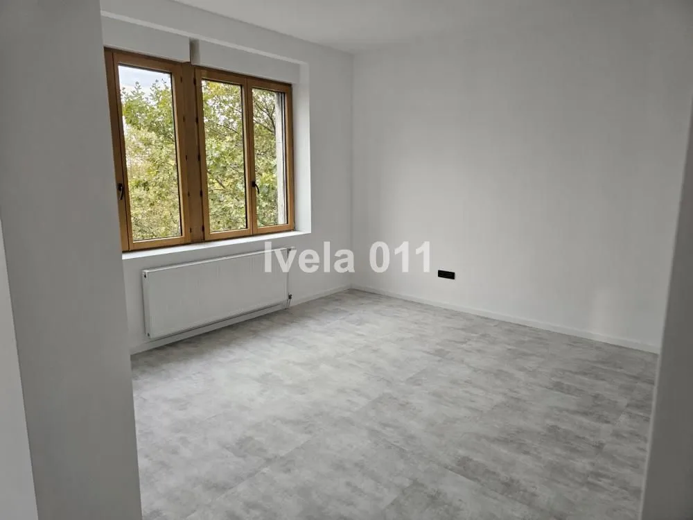 Prodaja, četvorosoban stan, 120m², Vračar Sve Podlokacije, Beograd
