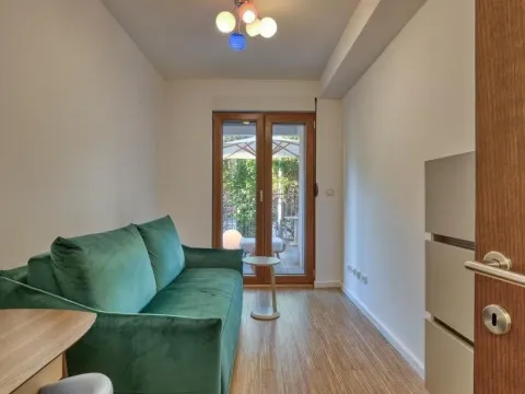 Prodaja, dvosoban stan, 90m², Podgorica, Crna Gora - image 11