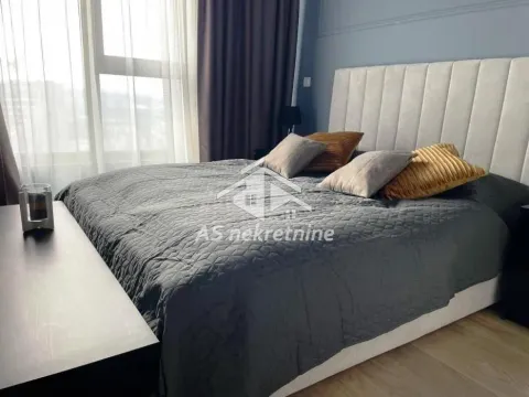 Izdavanje, trosoban stan, 90m², Savski Venac, Beograd - image 5