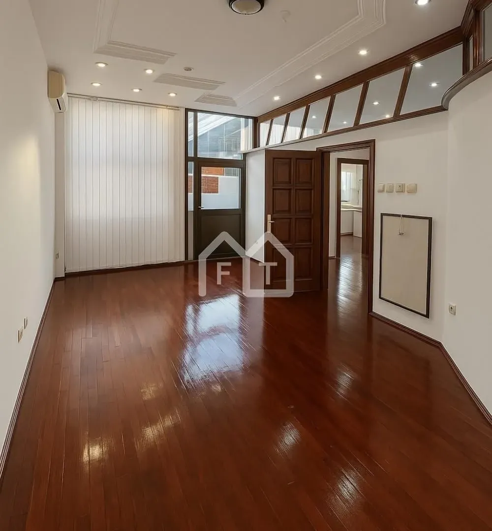 Rent, office space, 106m², Stari Merkator, Novi Beograd Sve Podlokacije