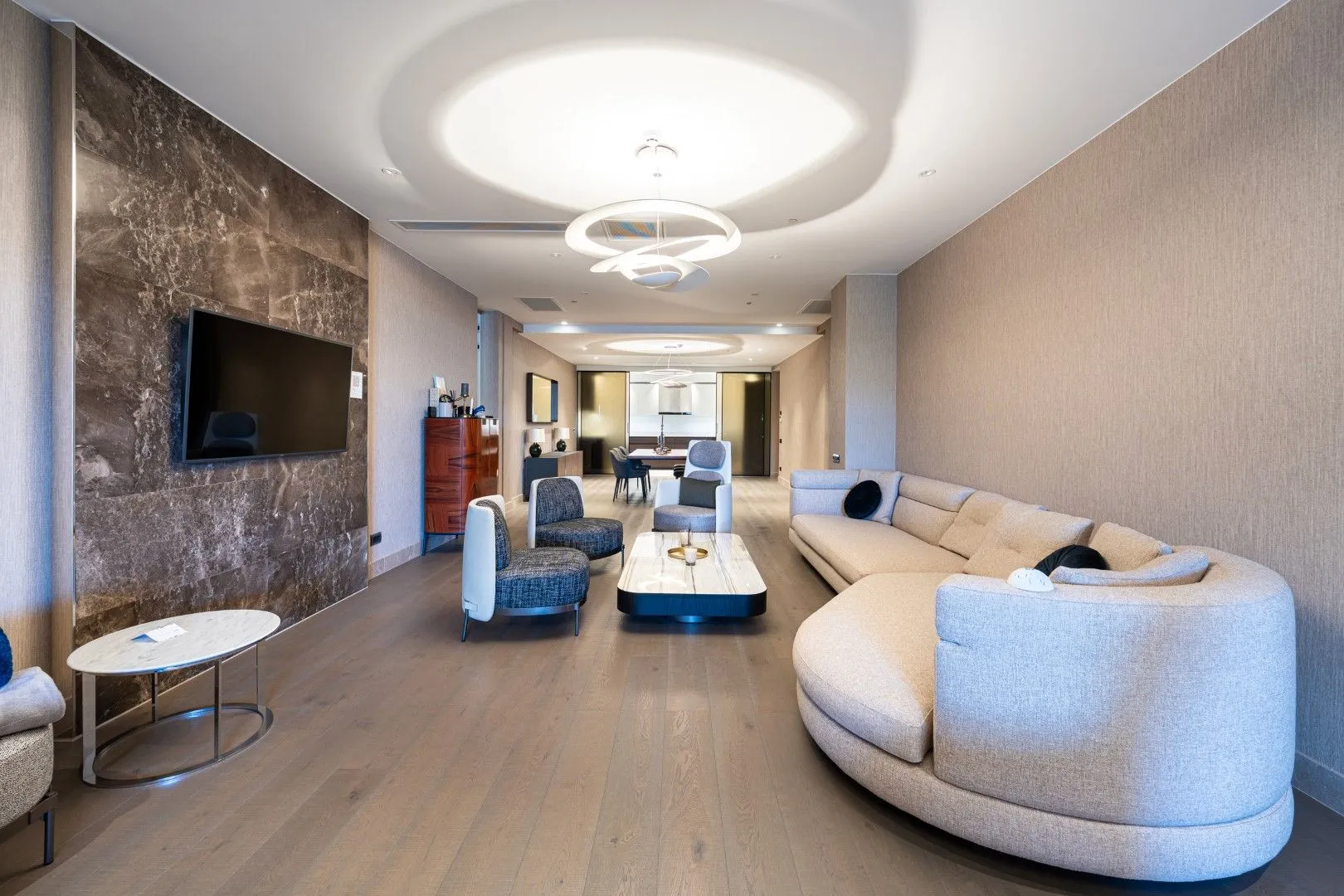 Prodaja, dvosoban stan, 300m², Đuraševići, Tivat