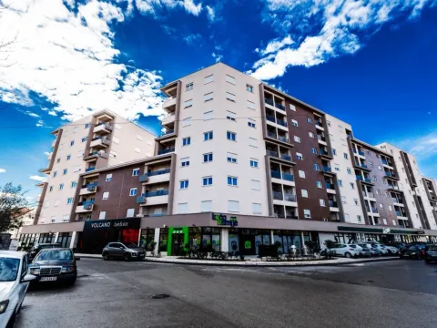 Izdavanje, jednosoban stan, 46m², Stari Aerodrom, Podgorica - image 8