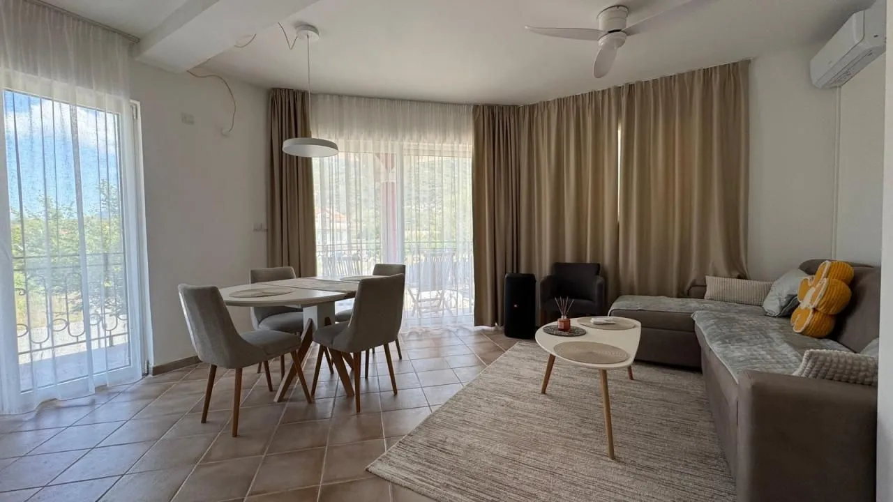 Sale, three bedroom apartment, 79m², Lastva Grbaljska, Kotor