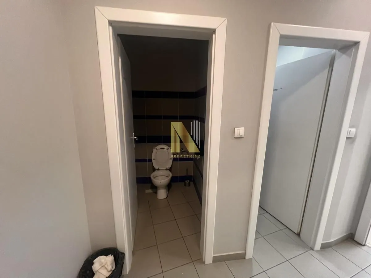 Rent, office space, 263m², Bulevar Oslobodjenja, Novi Sad Sve Podlokacije