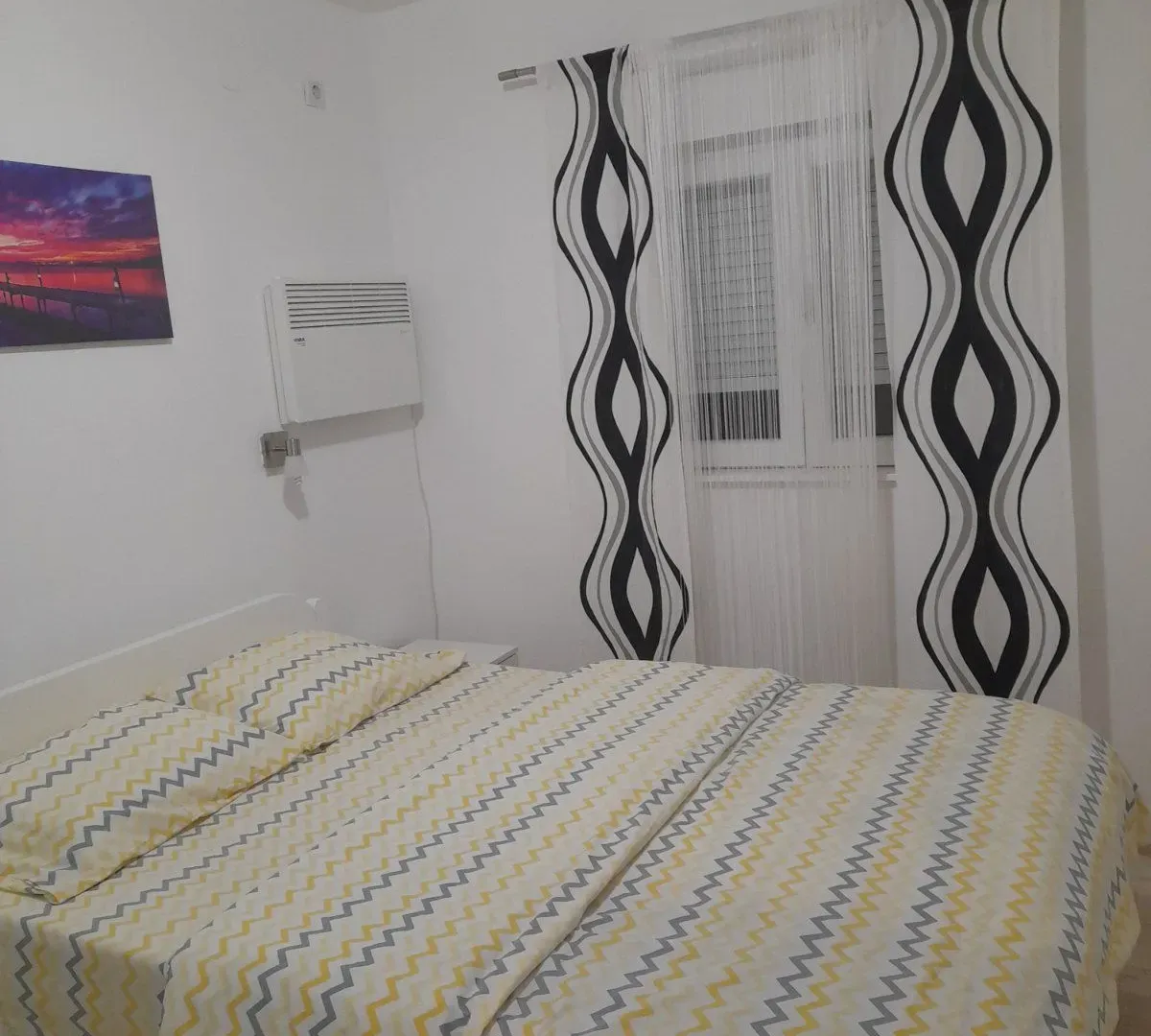 Izdavanje, dvosoban stan, 52m², Kalimanj, Tivat