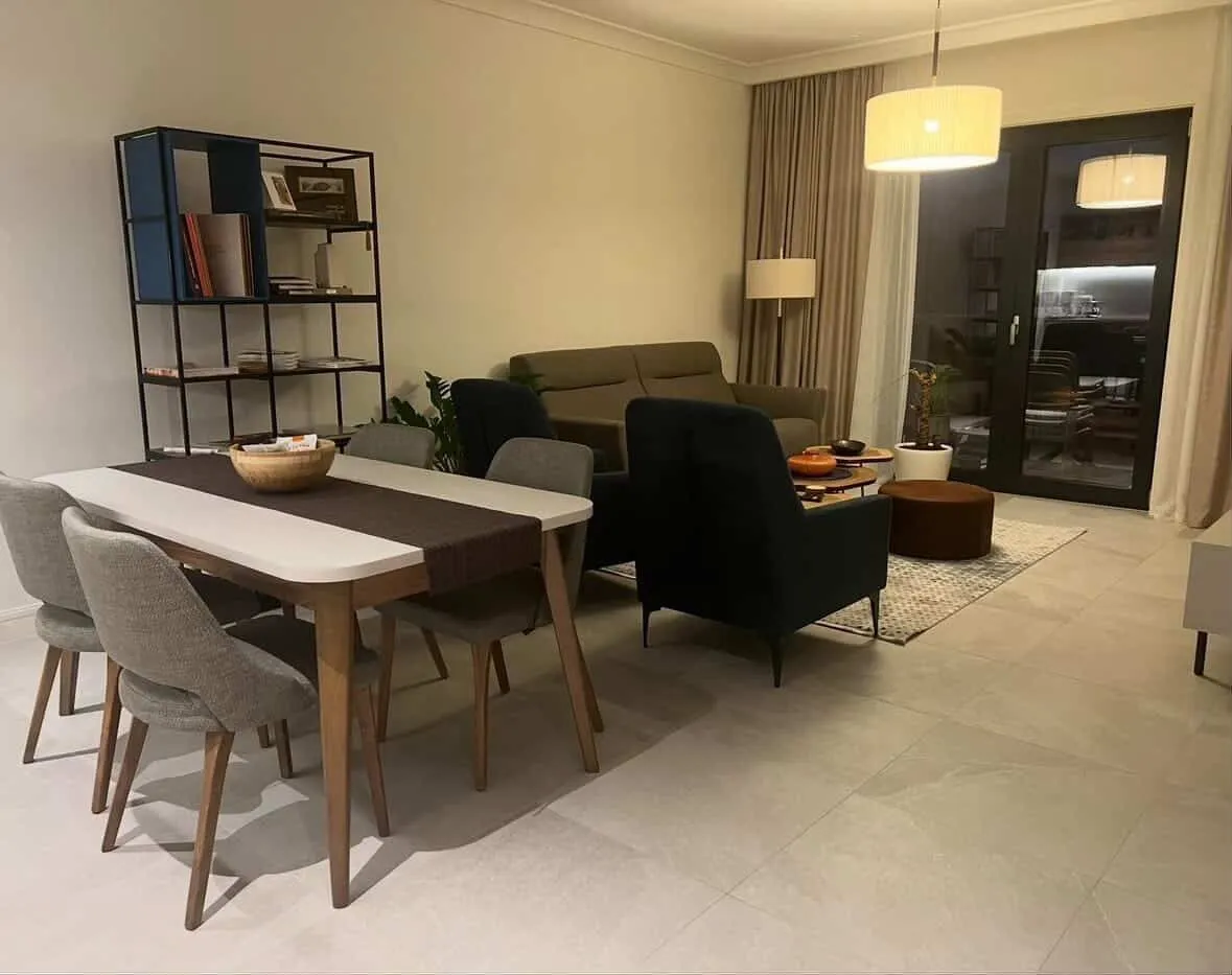 Izdavanje, jednosoban stan, 83m², Luštica Bay, Tivat