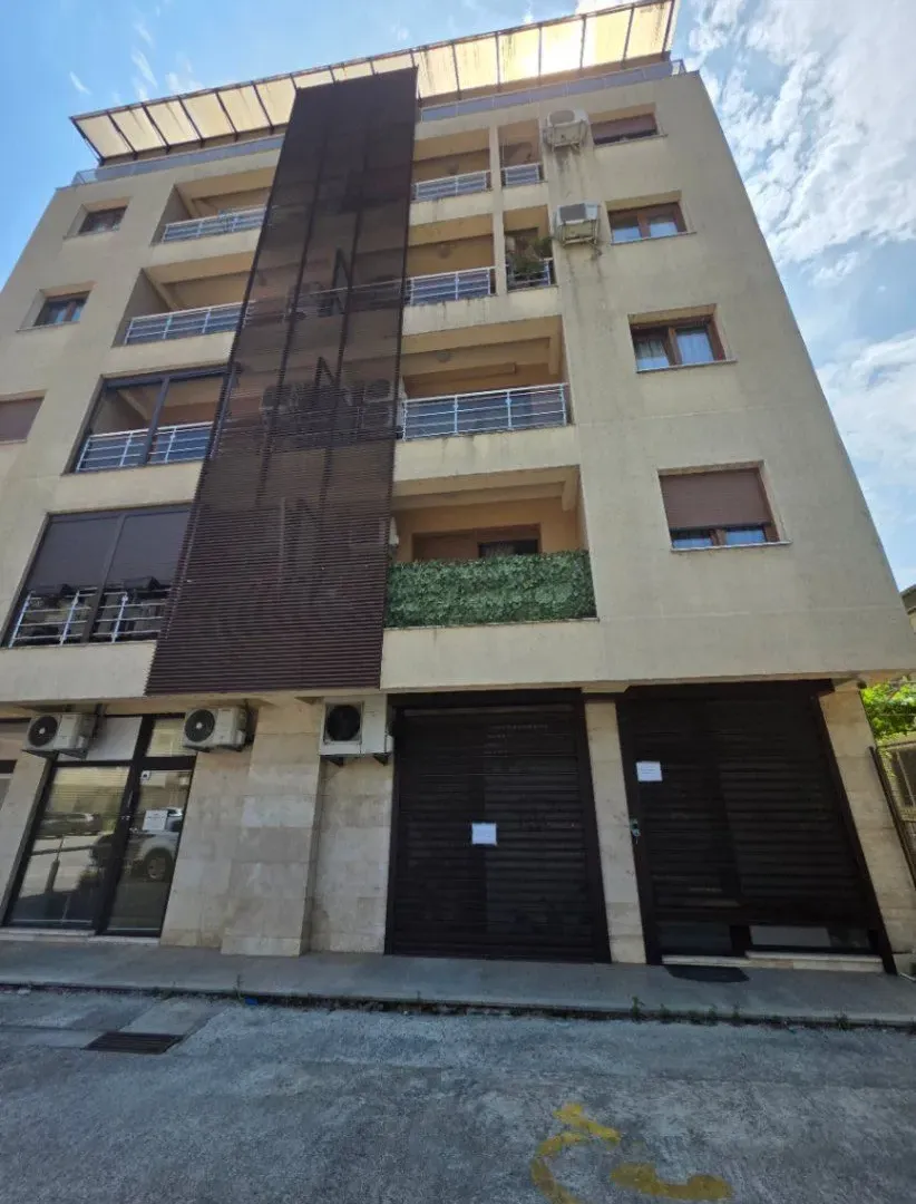 Prodaja, petosoban stan, 120m², Preko Morače, Podgorica