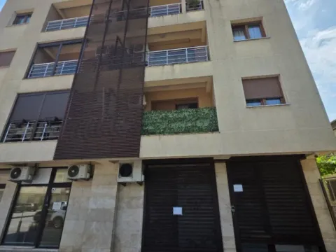 Prodaja, petosoban stan, 120m², Preko Morače, Podgorica - image 4