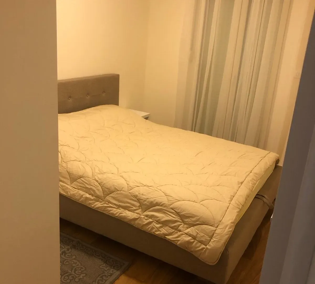 Izdavanje, jednosoban stan, 47m², Central Point, Podgorica