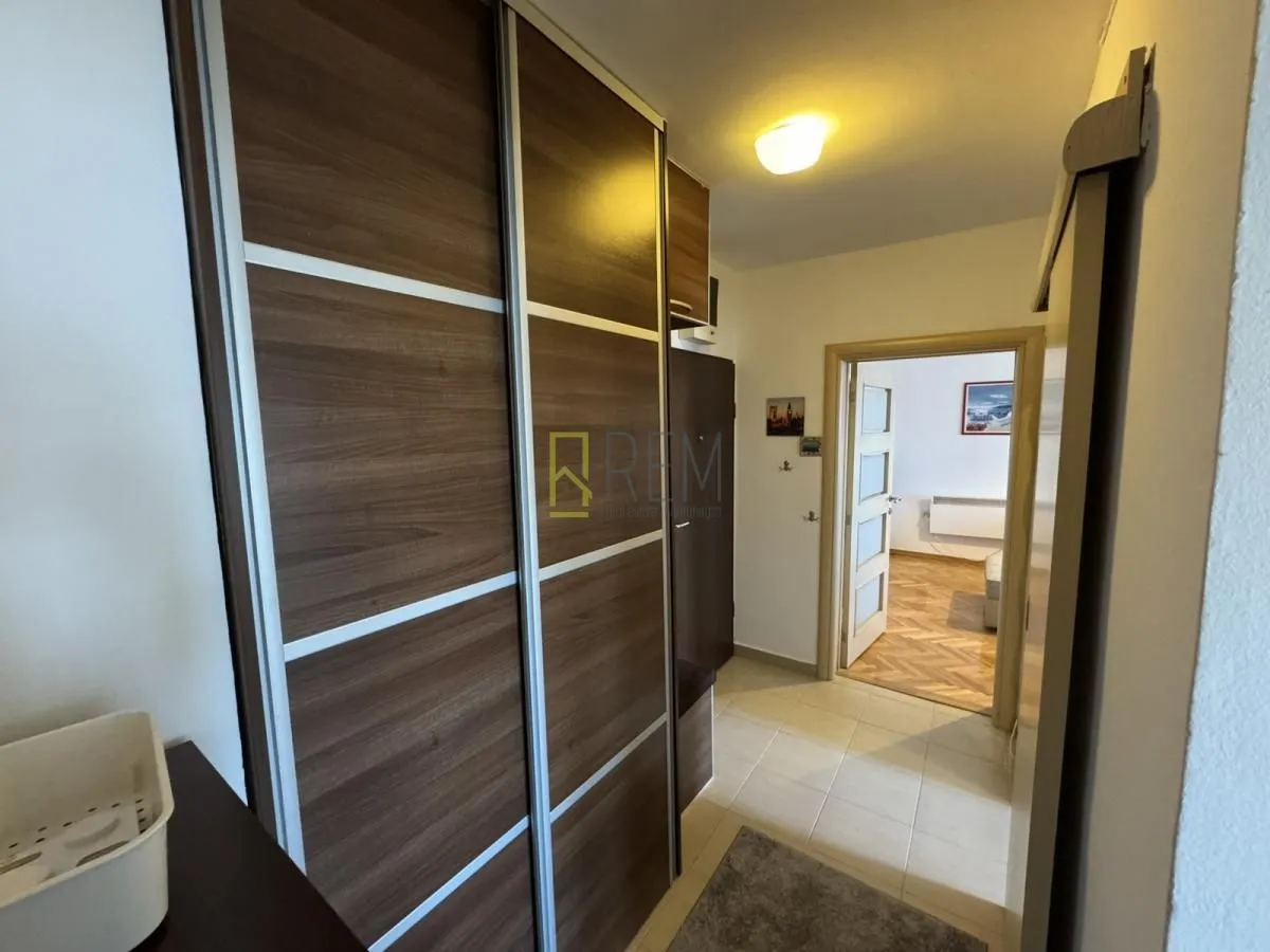 Rent, one bedroom apartment, 54m², Blok 9, Podgorica