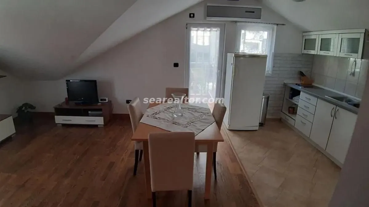 Prodaja, jednosoban stan, 57m², Donja Lastva, Tivat
