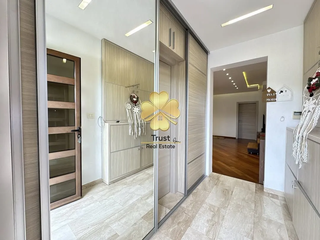 Izdavanje, kuća, 180m², Dajbabe, Podgorica