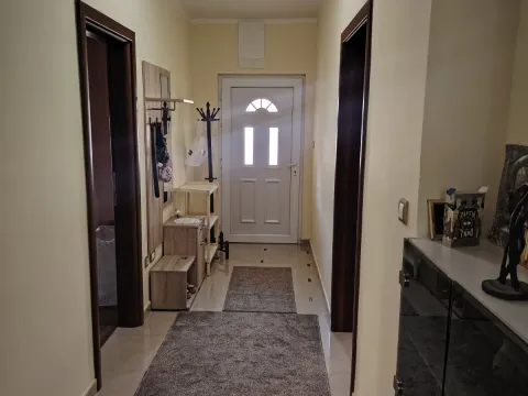 Izdavanje, dvosoban stan, 65m², Meljine, Herceg Novi - image 3