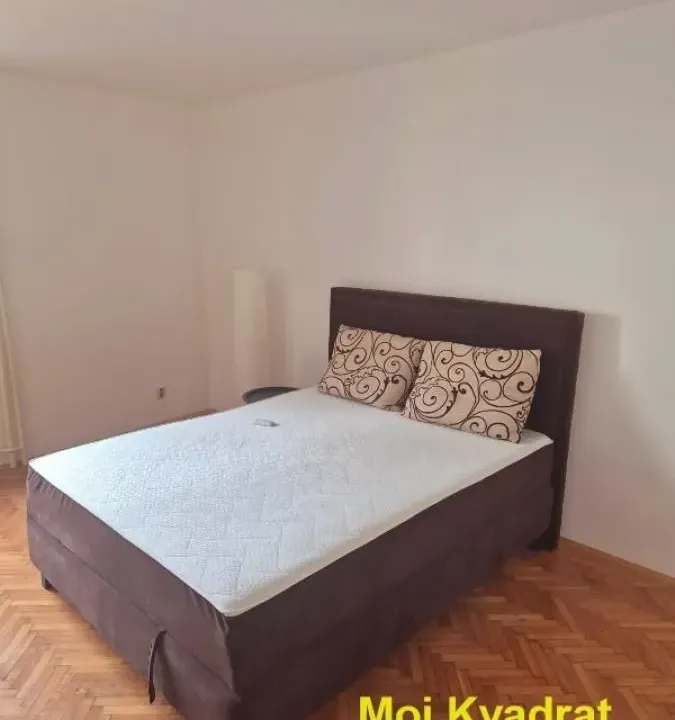 Prodaja, jednosoban stan, 38m², Vračar Sve Podlokacije, Beograd