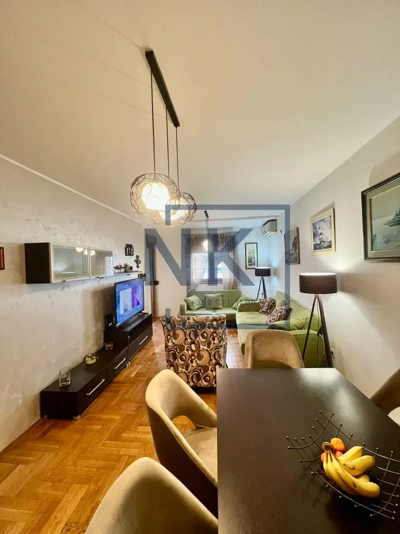 Prodaja, dvosoban stan, 70m², Stari Aerodrom, Podgorica