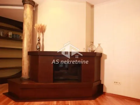 Izdavanje, četvorosoban stan, 197m², Vukov Spomenik, Zvezdara Sve Podlokacije - image 6