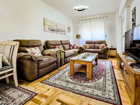 Izdavanje, jednosoban stan, 47m², Tuški Put, Podgorica - image 3